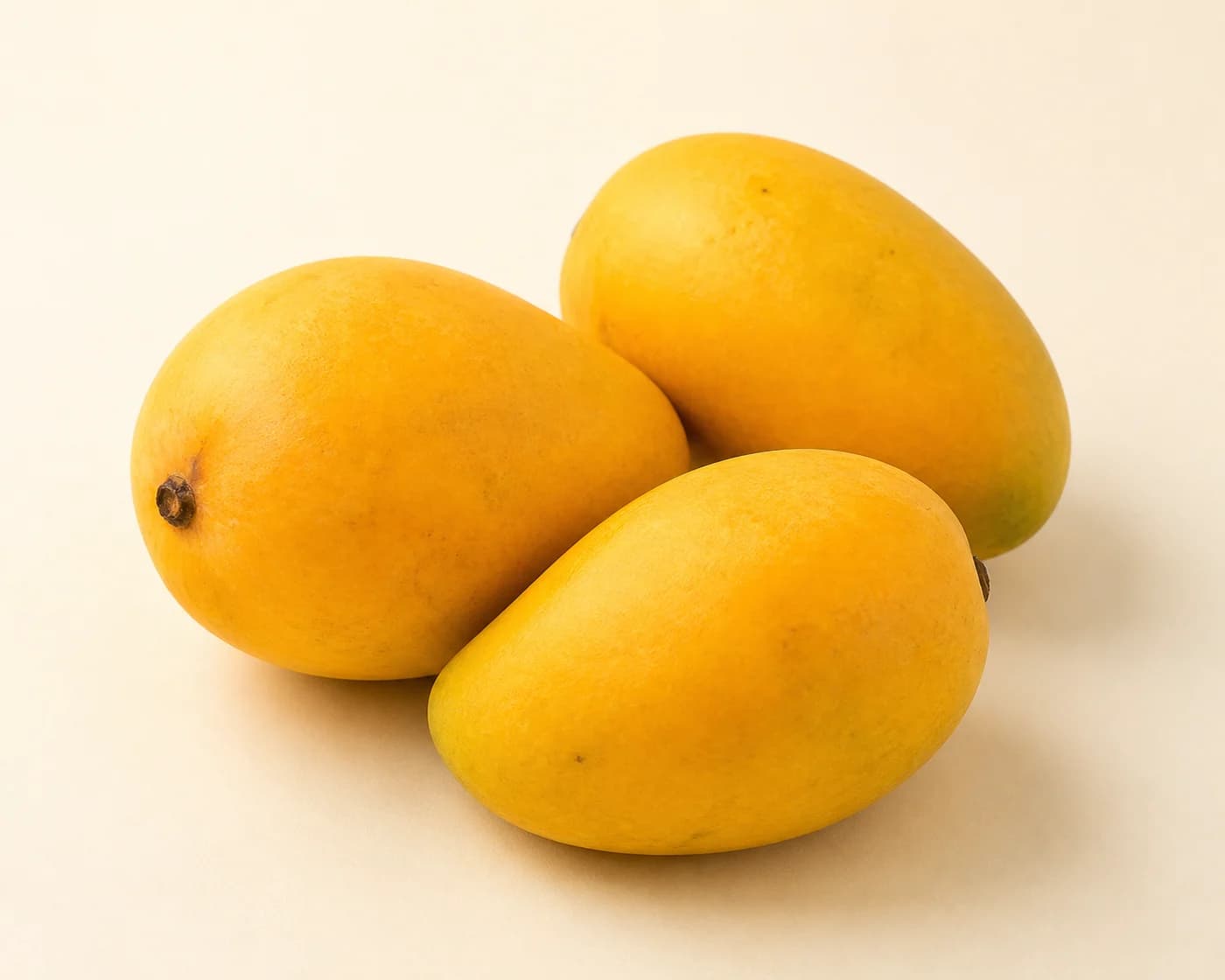 Alphonso Mango — centered product view