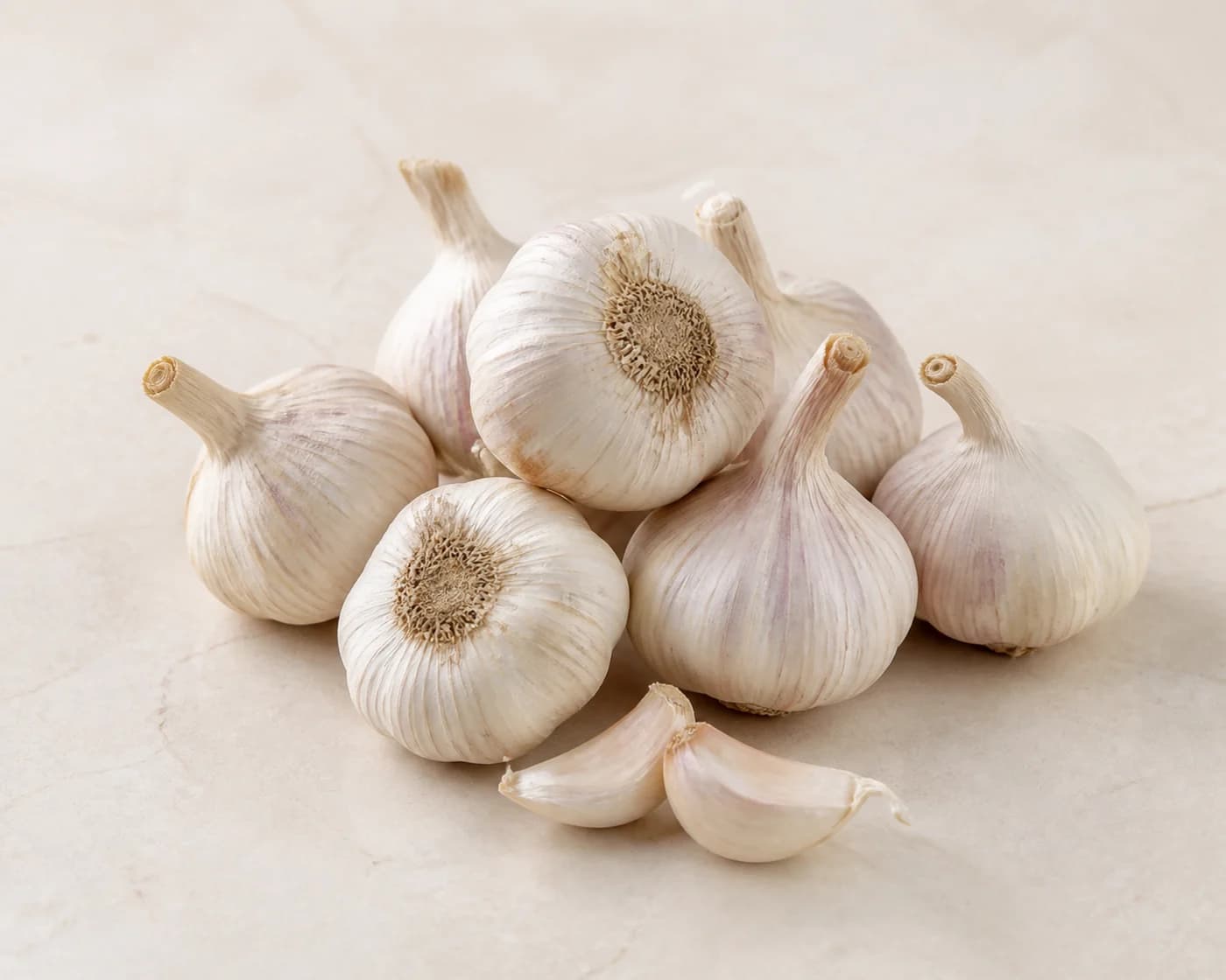 Garlic — centered product view