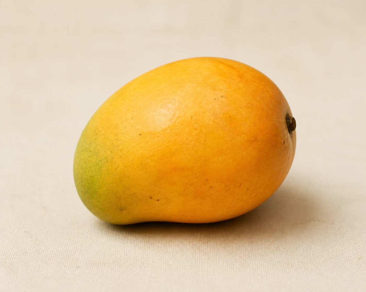 Mango — centered product view